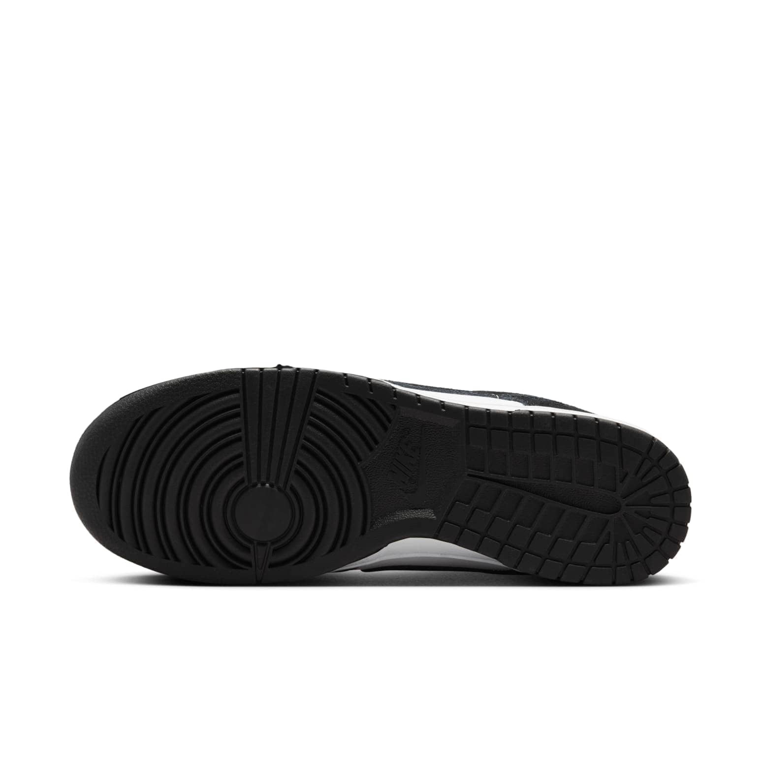 Nike Dunk Low Retro SE 'Suede Panda'