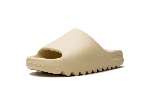 Yeezy Slide "Bone 2022"