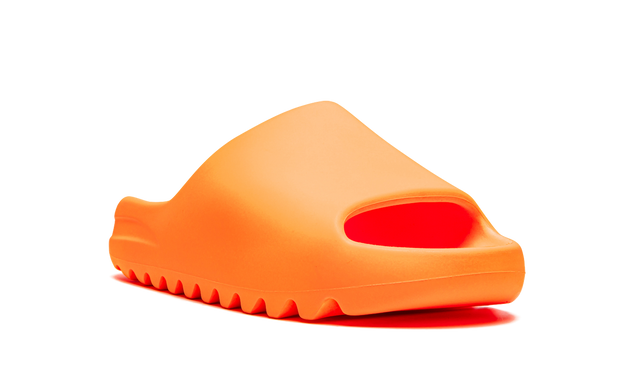Yeezy Slides "Enflame Orange"