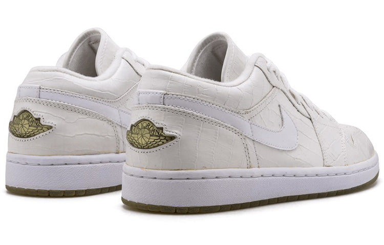 Air Jordan 1 Retro Low 'Metallic Silver'