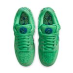 Nike x Grateful Dead SB Dunk Low 'Green Bear'