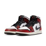 Air Jordan 1 Mid 'Wear-Away Chicago'