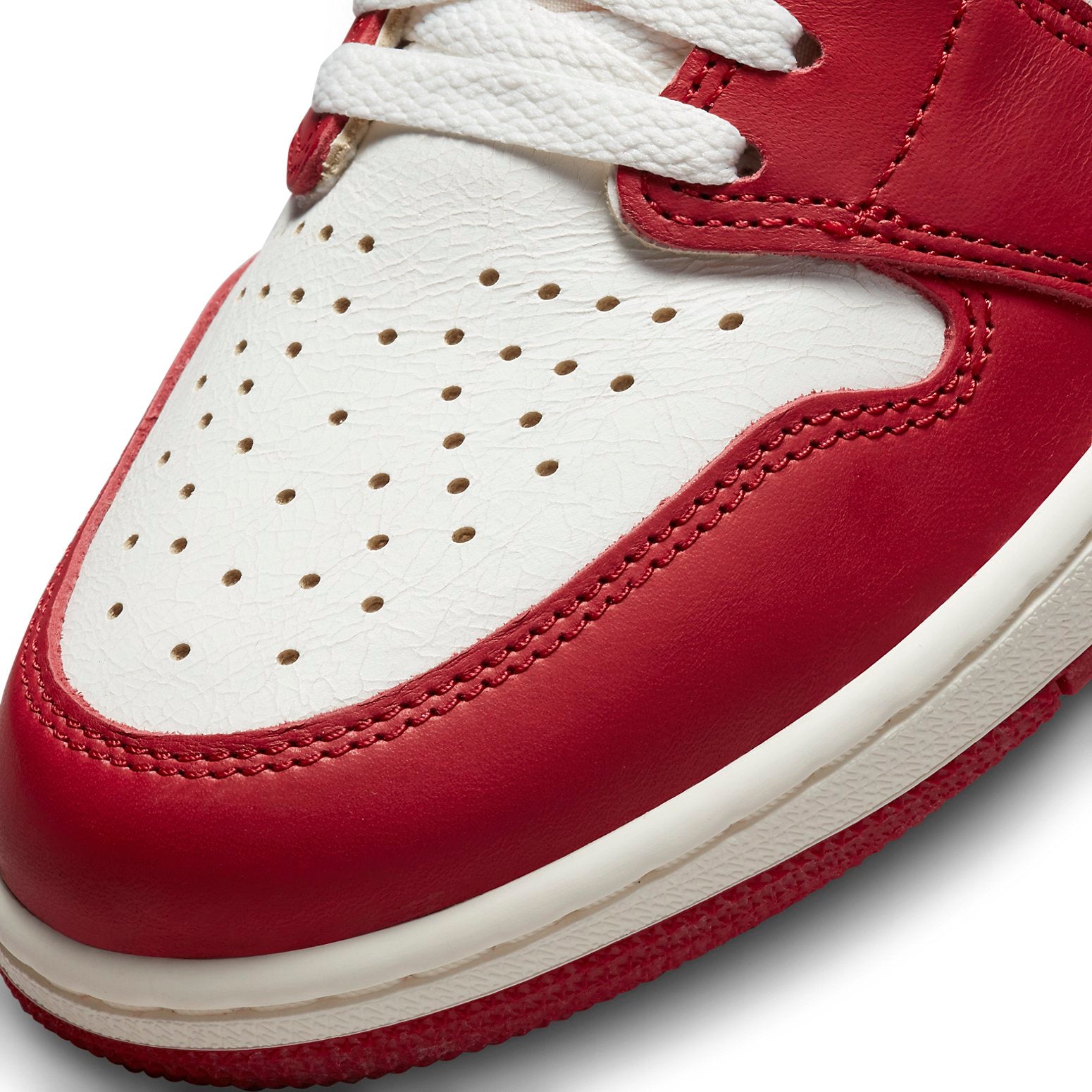 Air Jordan 1 Retro High OG 'Chicago Lost & Found'