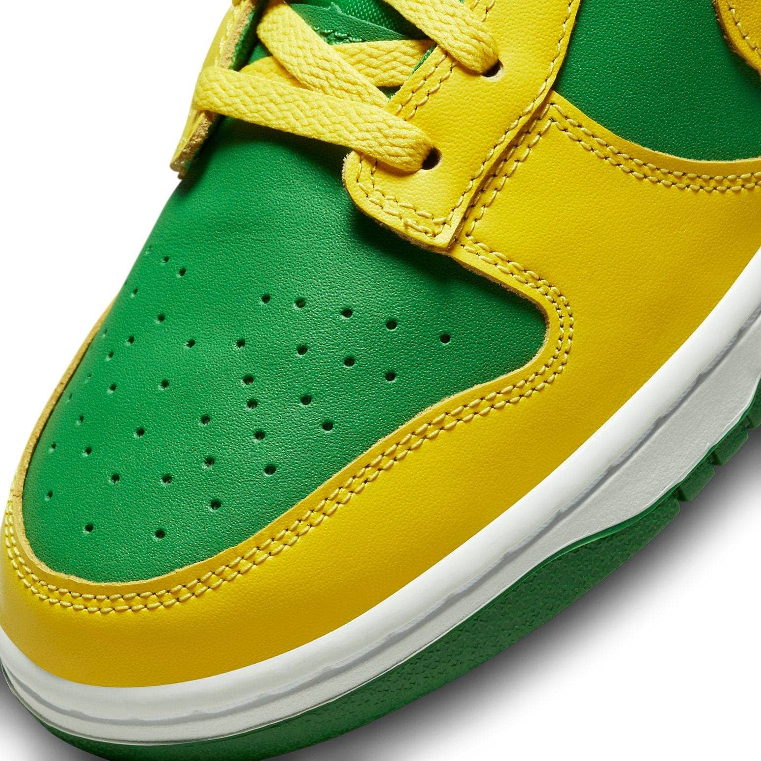 Nike Dunk Low 'Reverse Brazil'