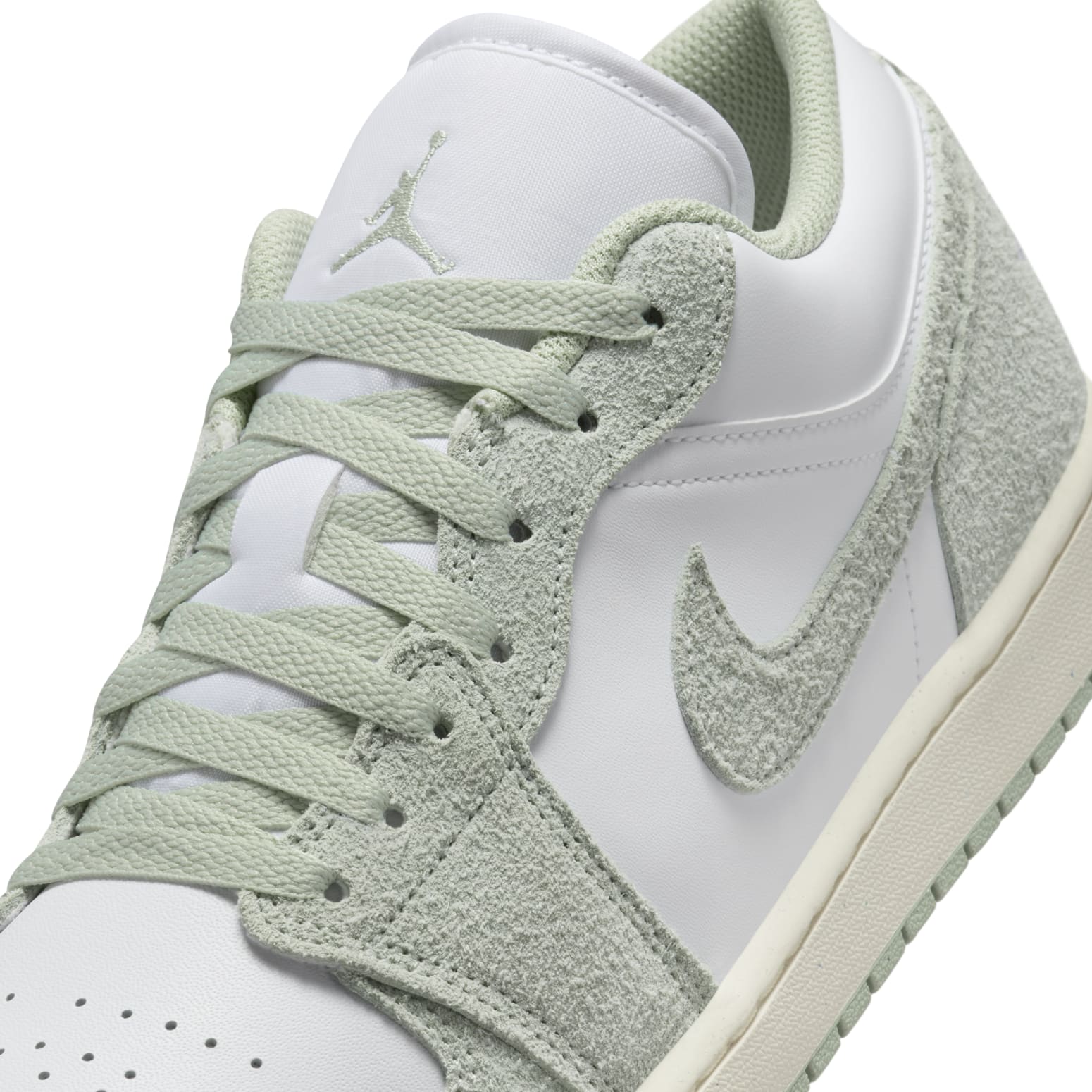 Air Jordan 1 Low SE 'White Seafoam'