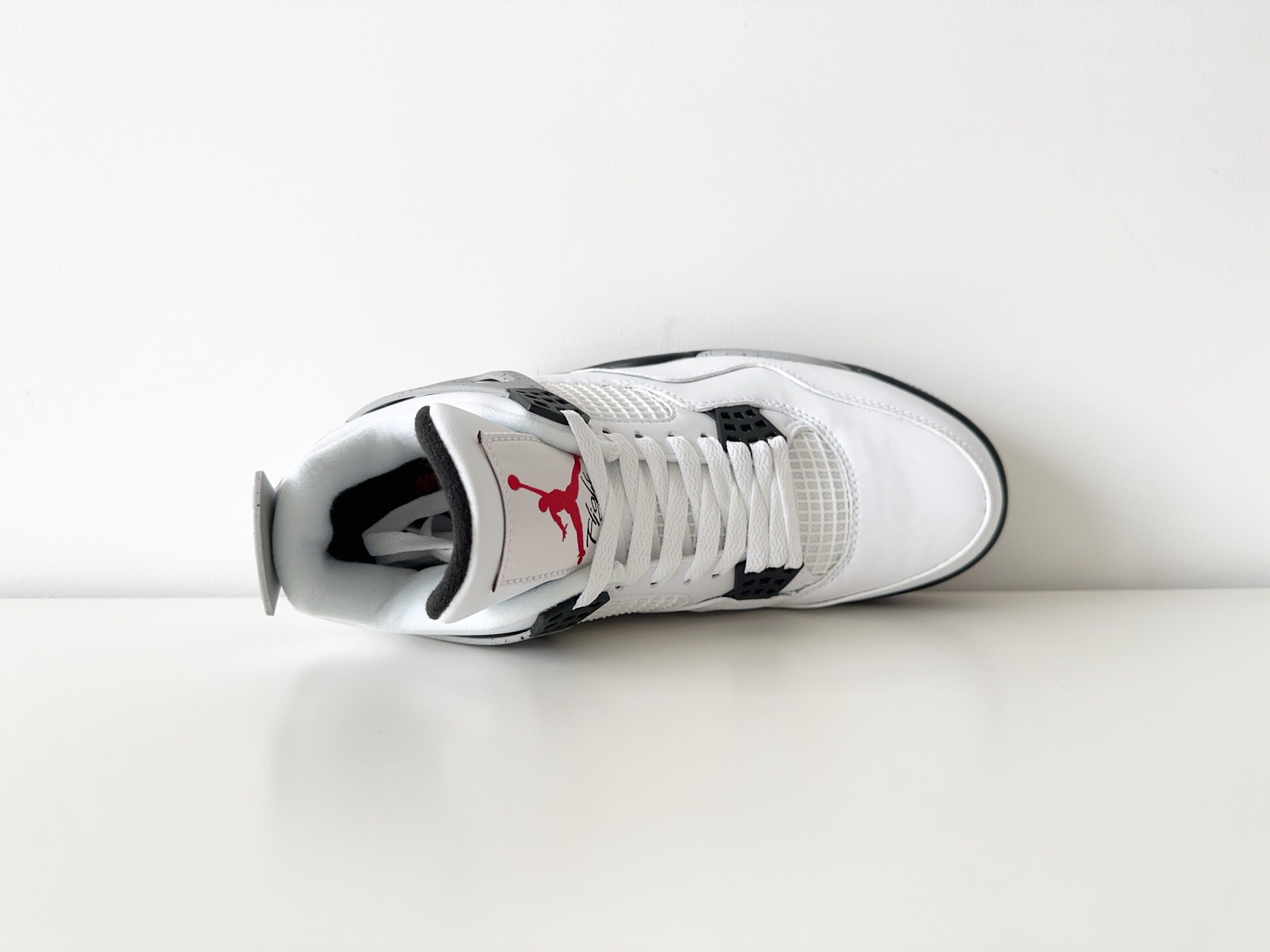 Air Jordan 4 Retro 'White Cement' 2025 FV5029-100